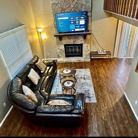 The Cozy Townhouse Wpafb & Wsu Apartamento Fairborn Exterior foto