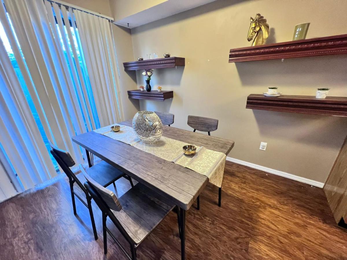 The Cozy Townhouse Wpafb & Wsu Apartamento Fairborn Exterior foto