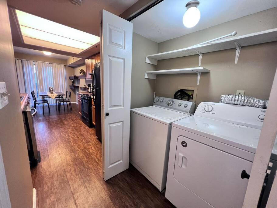 The Cozy Townhouse Wpafb & Wsu Apartamento Fairborn Exterior foto