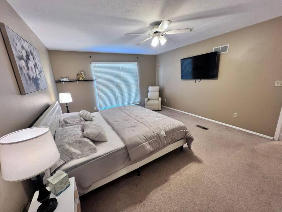 The Cozy Townhouse Wpafb & Wsu Apartamento Fairborn Exterior foto