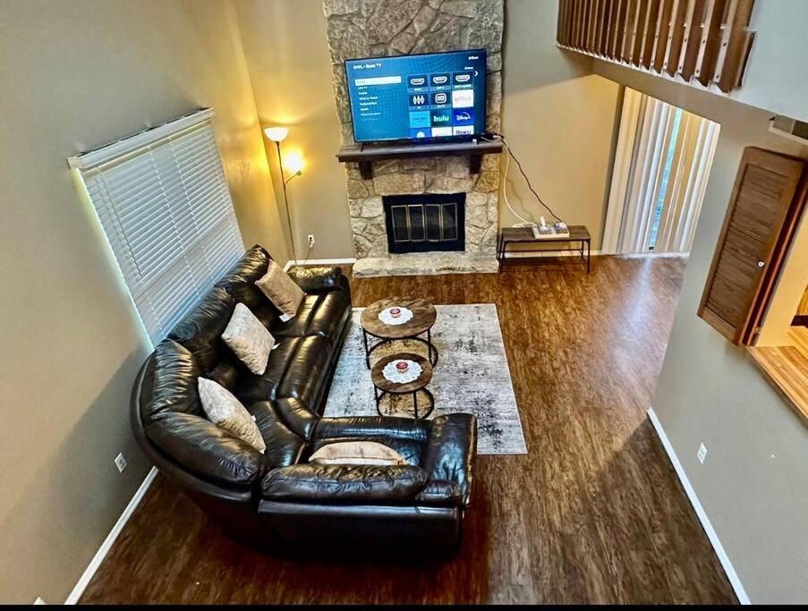 The Cozy Townhouse Wpafb & Wsu Apartamento Fairborn Exterior foto