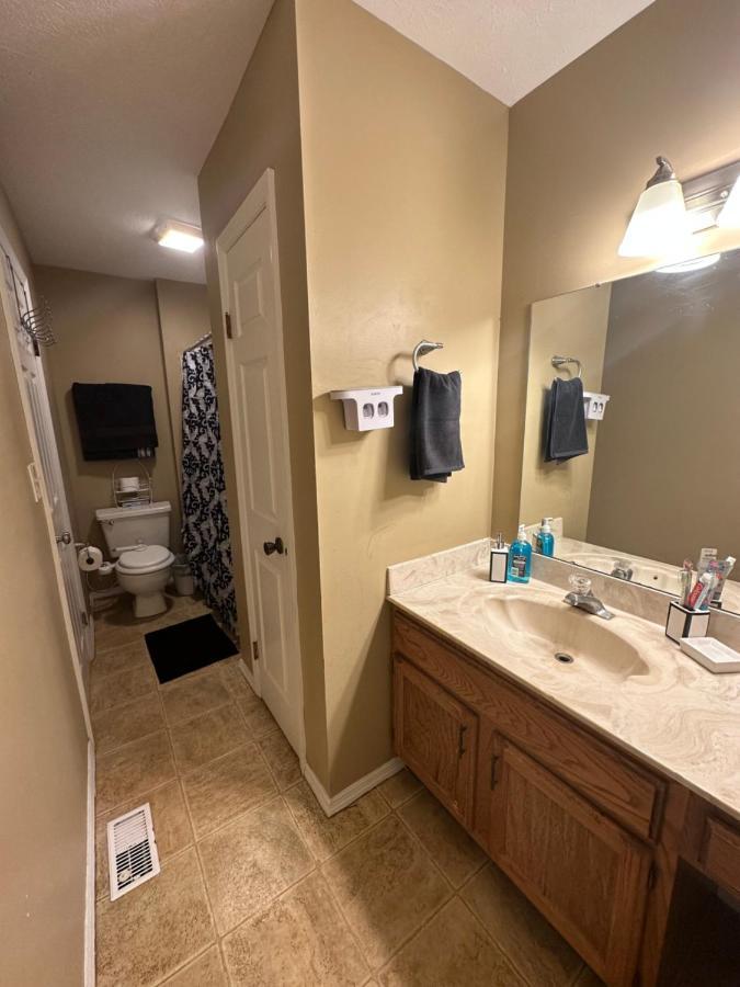 The Cozy Townhouse Wpafb & Wsu Apartamento Fairborn Exterior foto