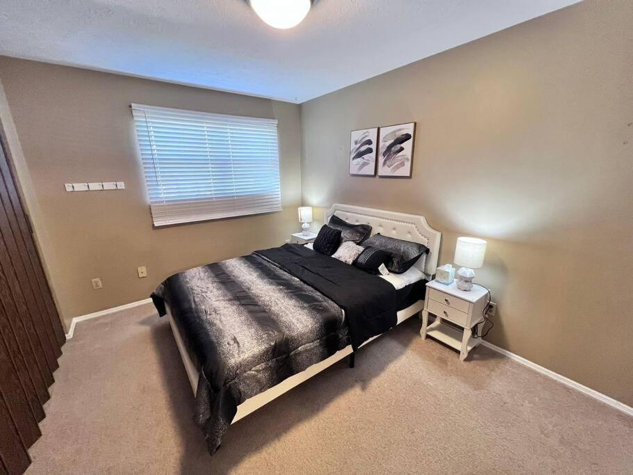 The Cozy Townhouse Wpafb & Wsu Apartamento Fairborn Exterior foto